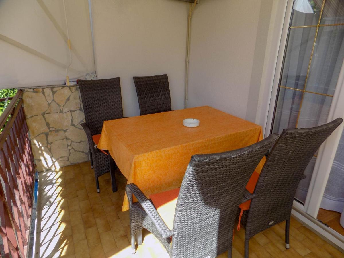 Oriella Apartmans And Room Novigrad Istria Εξωτερικό φωτογραφία