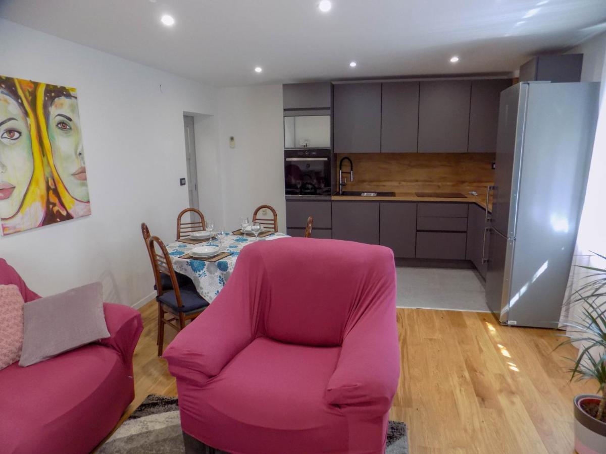 Oriella Apartmans And Room Novigrad Istria Εξωτερικό φωτογραφία