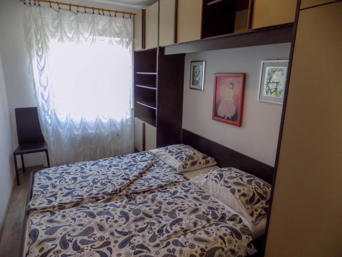 Oriella Apartmans And Room Novigrad Istria Εξωτερικό φωτογραφία