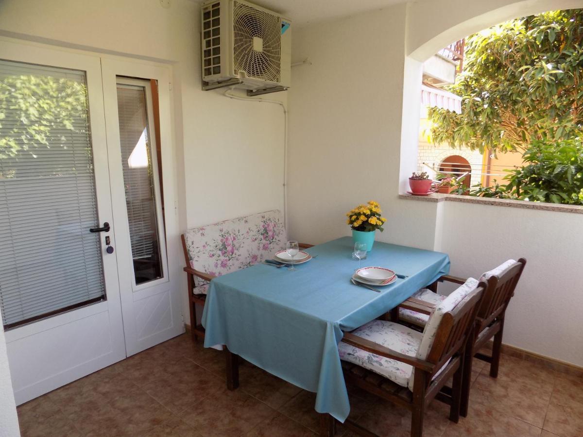 Oriella Apartmans And Room Novigrad Istria Εξωτερικό φωτογραφία