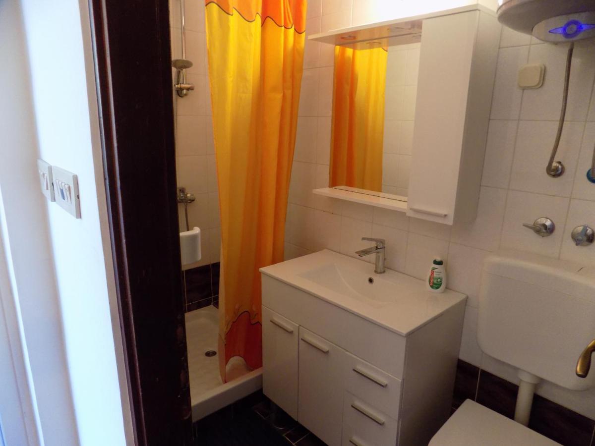 Oriella Apartmans And Room Novigrad Istria Εξωτερικό φωτογραφία